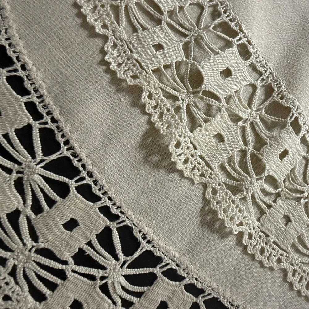 Vintage Oval Linen Tablecloth Crochet Lace Trim Cream Beige 39x42 Inch